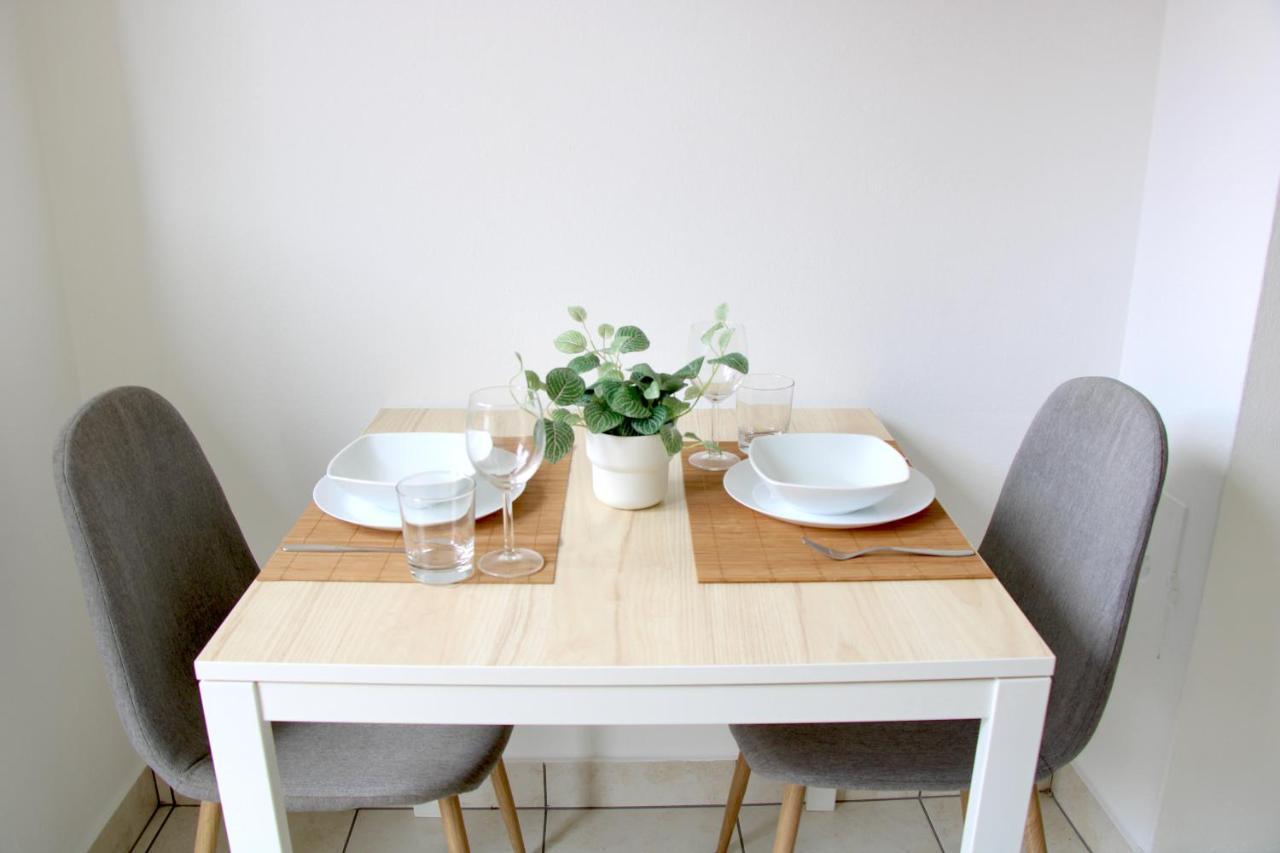 Cozy Apartment With Free Parking & Close To Lake Lugano Zewnętrze zdjęcie