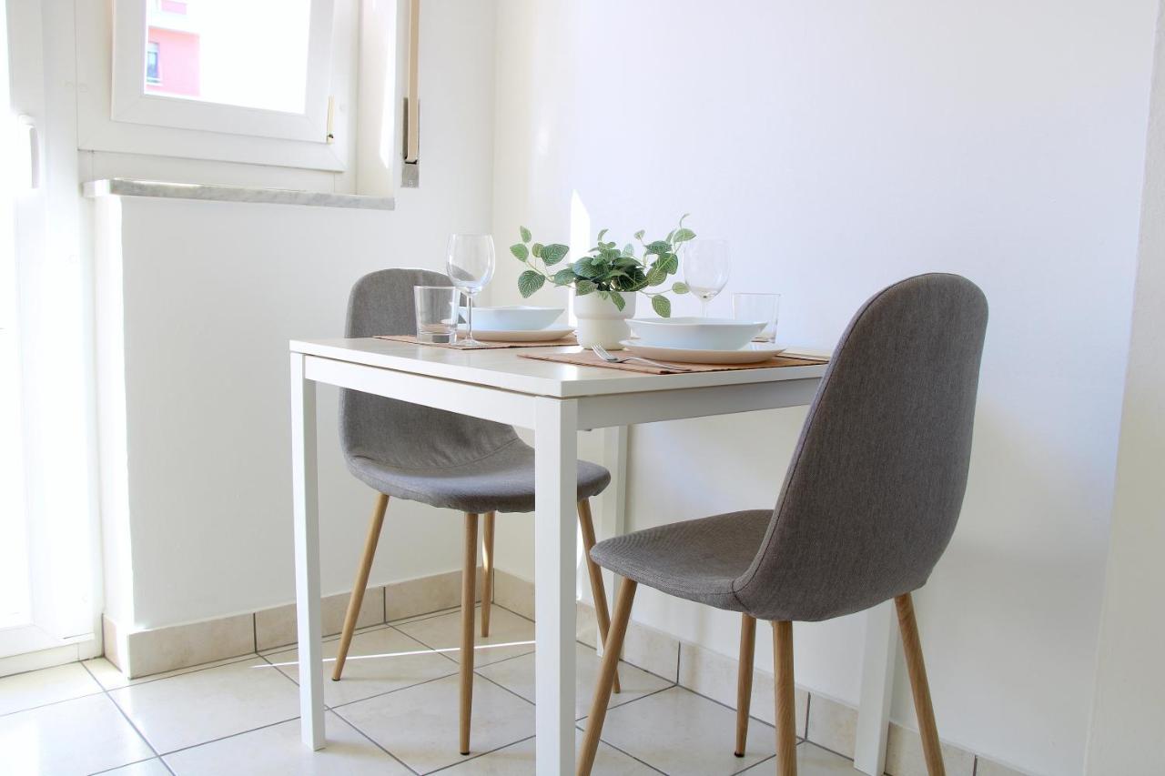 Cozy Apartment With Free Parking & Close To Lake Lugano Zewnętrze zdjęcie
